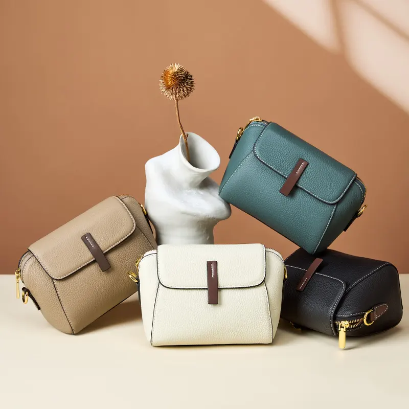 Feea Sling Bag
