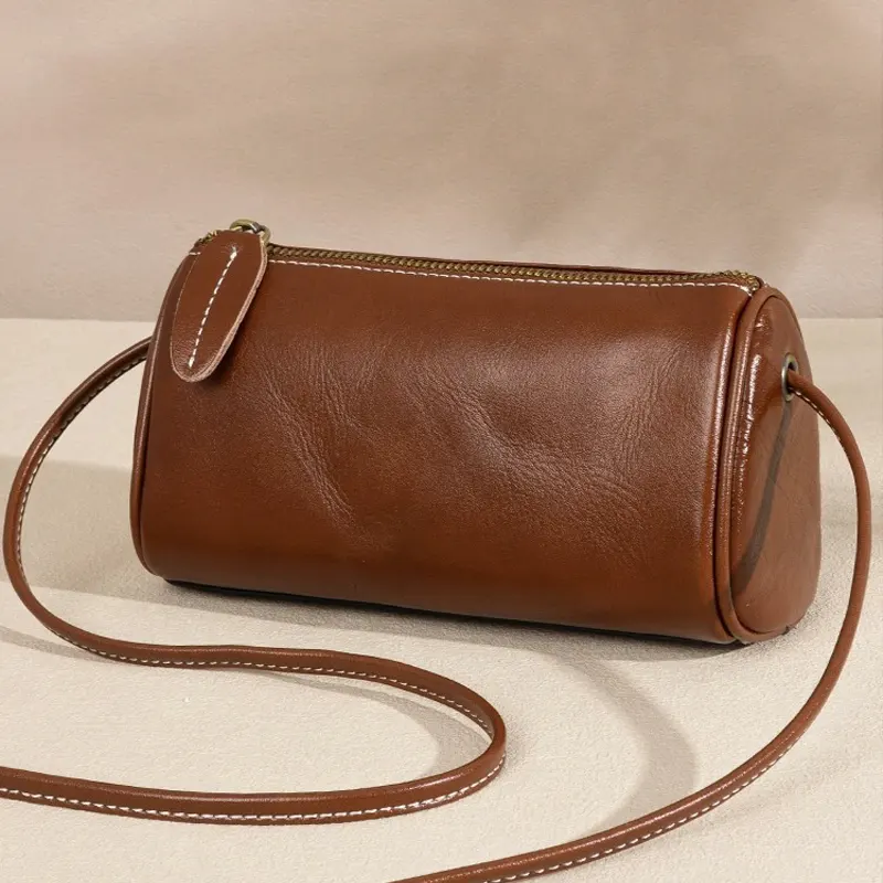 Eilo Sling Pouch Bag